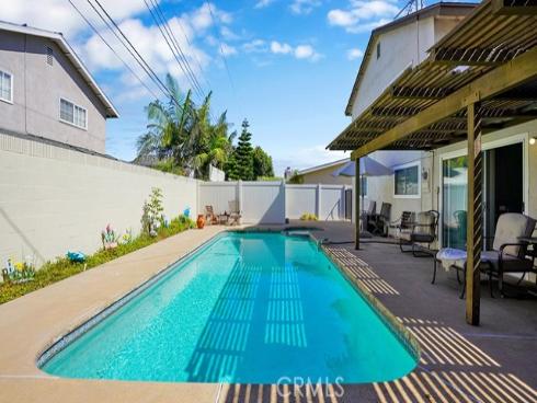 2735  San Juan   Lane, Costa Mesa, CA