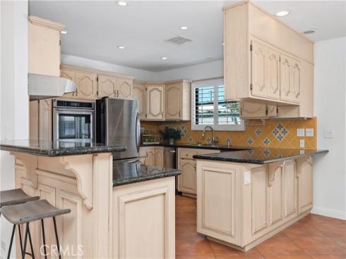 986 Post Road , Costa Mesa, CA