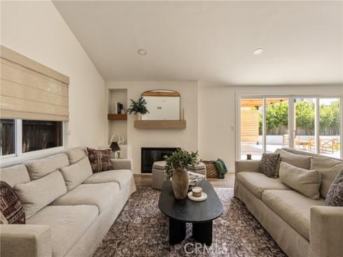 1133  El Camino  , Costa Mesa, CA