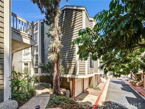 3021  Langs Bay  , Costa Mesa, CA
