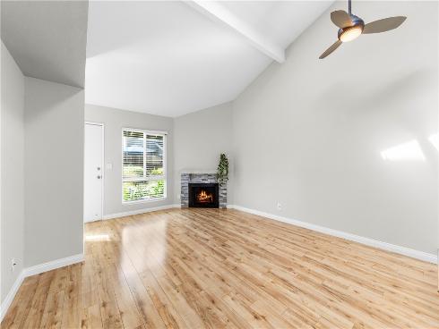 345  University  , Costa Mesa, CA