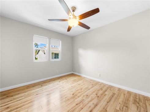 345  University  , Costa Mesa, CA