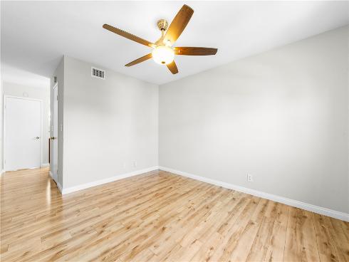 345  University  , Costa Mesa, CA