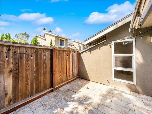 345  University  , Costa Mesa, CA