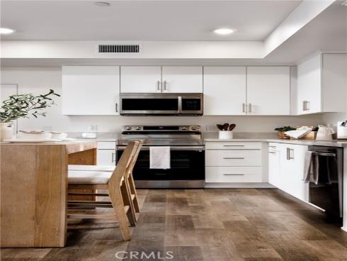 9011  Cerise  129  Lane, Cypress, CA