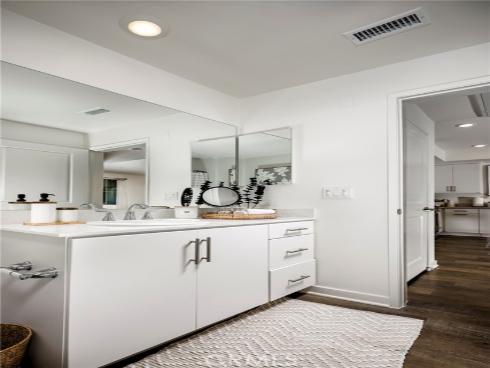 9011  Cerise  129  Lane, Cypress, CA