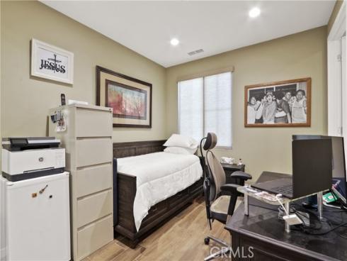 10902 Flora Park Way, Cypress, CA