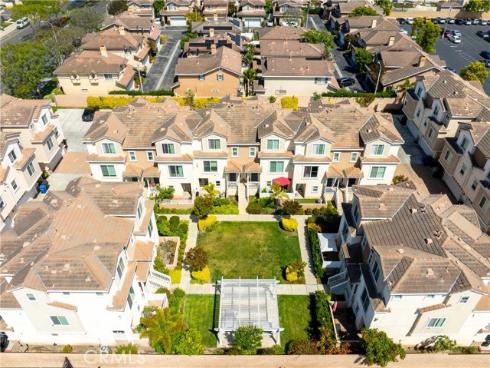 6168 Lincoln , Cypress, CA