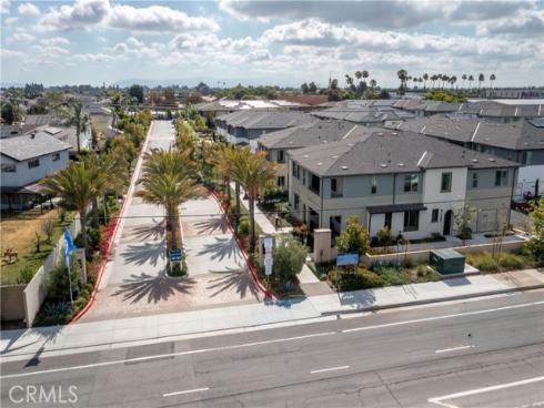 9001  Cerise  111  Lane, Cypress, CA