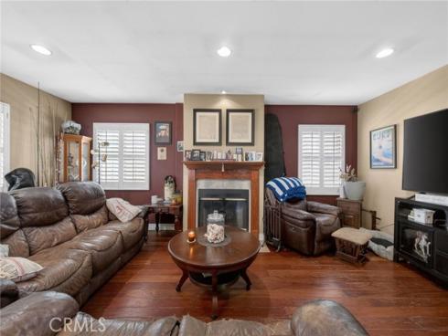 5621 Vonnie Ln , Cypress, CA
