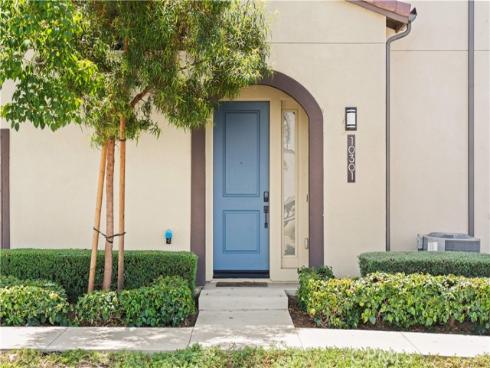 10301  Triple Crown   Lane, Cypress, CA