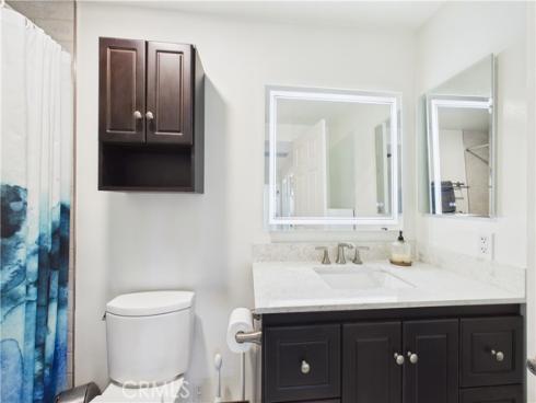 5089 Saratoga Avenue, Cypress, CA