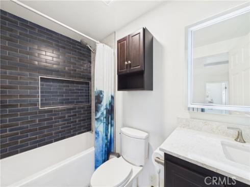 5089 Saratoga Avenue, Cypress, CA