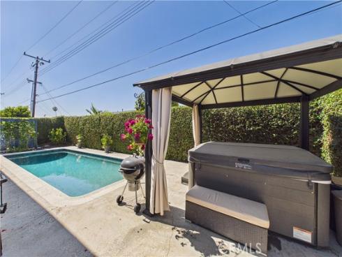 5089 Saratoga Avenue, Cypress, CA