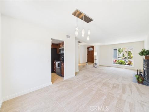 5089 Saratoga Avenue, Cypress, CA