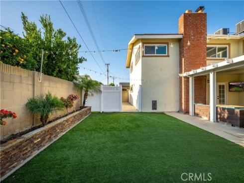 10211 Aqueduct Drive, Cypress, CA
