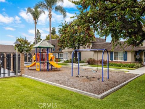 4469  Larwin Ave  , Cypress, CA