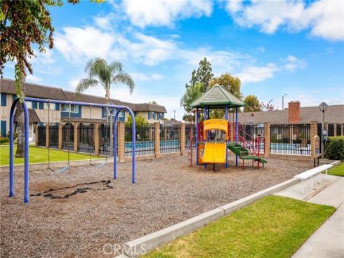 4469  Larwin Ave  , Cypress, CA