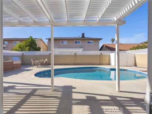 4457 Via Largo , Cypress, CA