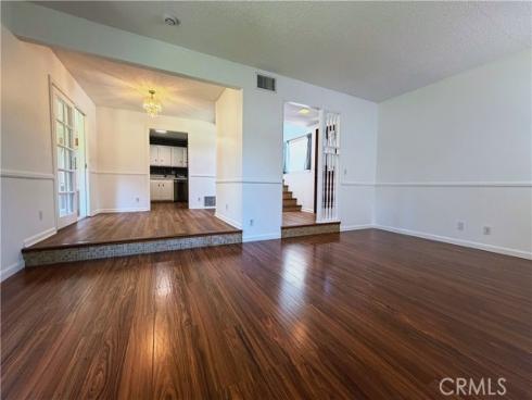 6891 Elm , Cypress, CA