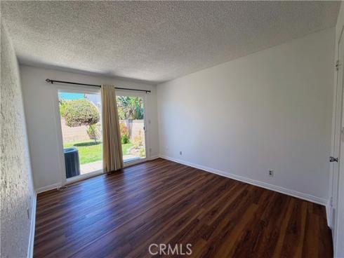 6891 Elm , Cypress, CA