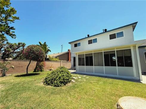 6891 Elm , Cypress, CA