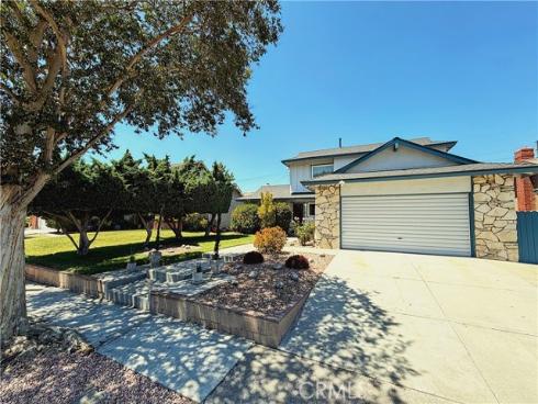 6891 Elm , Cypress, CA