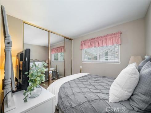 9717  Avenida Monterey  , Cypress, CA