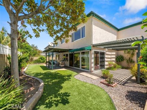 9717  Avenida Monterey  , Cypress, CA