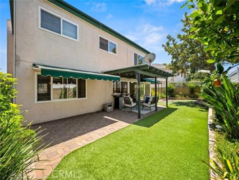 9717  Avenida Monterey  , Cypress, CA
