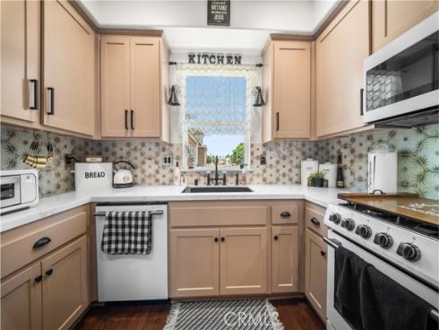 6198  Lincoln  18 , Cypress, CA