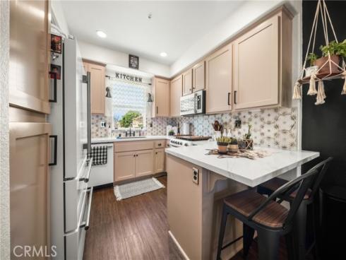 6198  Lincoln  18 , Cypress, CA