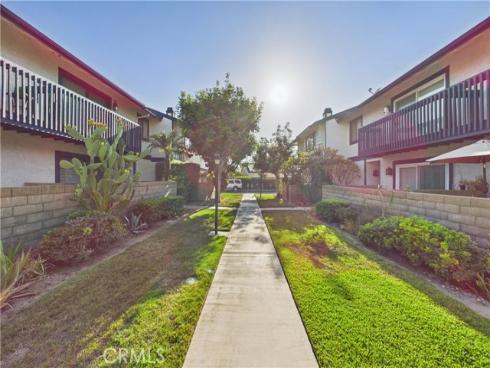 9253 Walker , Cypress, CA