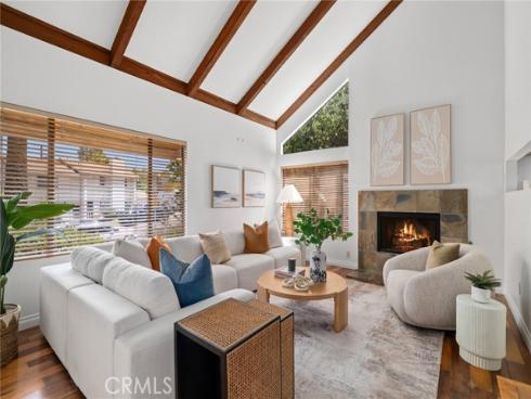 26672 Avenida Las Palmas