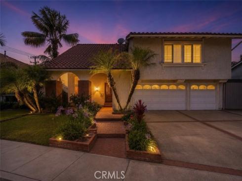 10488 Sioux River , Fountain Valley, CA