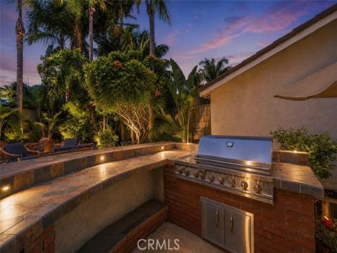 10488 Sioux River , Fountain Valley, CA