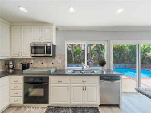 10488 Sioux River , Fountain Valley, CA