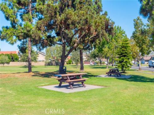 10488 Sioux River , Fountain Valley, CA