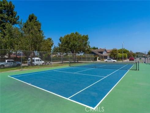 10488 Sioux River , Fountain Valley, CA
