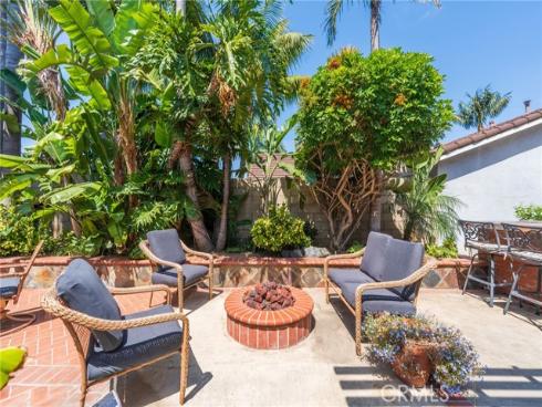 10488 Sioux River , Fountain Valley, CA