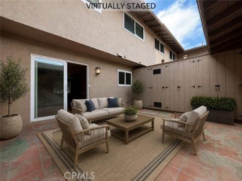 18324 Brookhurst , Fountain Valley, CA