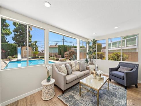 8798 La Casita Avenue, Fountain Valley, CA