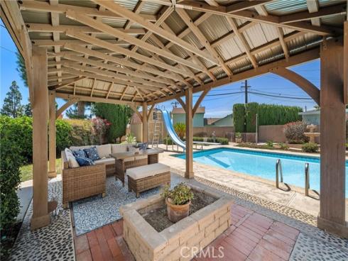 8798 La Casita Avenue, Fountain Valley, CA