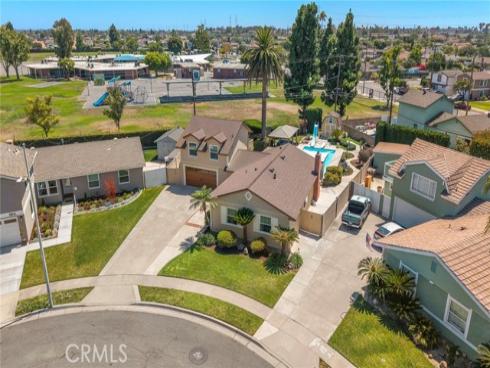 8798 La Casita Avenue, Fountain Valley, CA