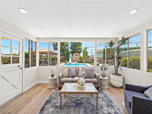 8798 La Casita Avenue, Fountain Valley, CA