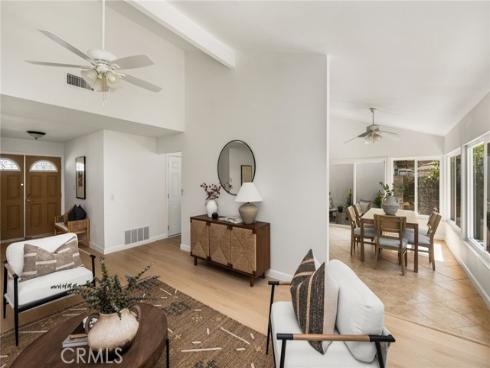 9376 Siskin , Fountain Valley, CA