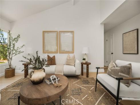 9376 Siskin , Fountain Valley, CA