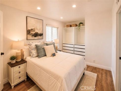 17751 La Rosa Lane, Fountain Valley, CA