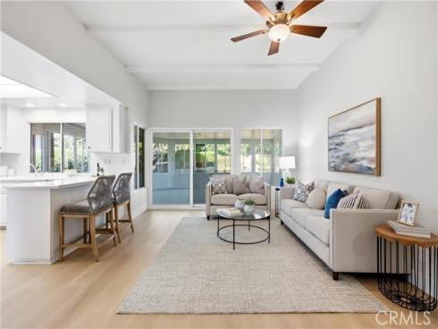 17982 Los Pesos Circle , Fountain Valley, CA