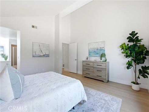 17982 Los Pesos Circle , Fountain Valley, CA